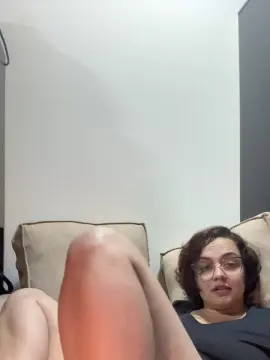 Cam4 Private Sex Chat of Yve_Zveel