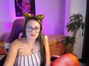 Cam4 Live Sex Cam of esmeralda098