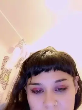 Cam4 Nude Webcam of clementine29