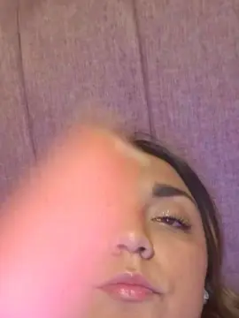 Cam4 Sex Cam of Morenarubia18