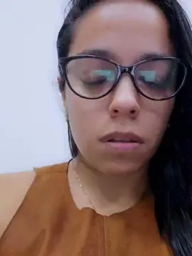 Cam4 Live Porn of LollaBunny26