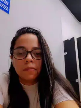 Cam4 Adult Video Chat of LollaBunny26