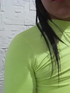 Cam4 Sex Cam of Ema96hot