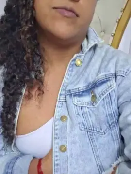 Cam4 Watch Live Sex Cams of PieldeChocolate