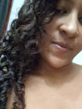 Cam4 Live Porn of PieldeChocolate