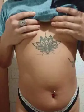 Cam4 Adult Webcam of esteffy_sexy
