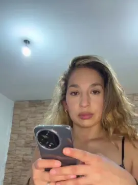 Cam4 Free Porn Cam of tamara225