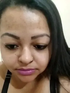 Cam4 Free Live Porn of morenahot_hot2