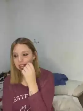 Cam4 Sex Chat of abyfoxy2