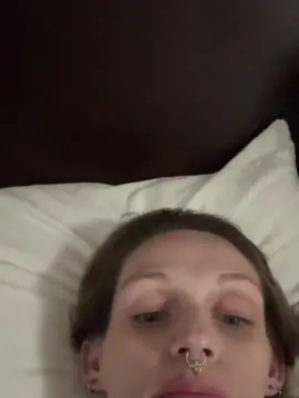 Cam4 Sex Cam of Leah_Marie3345