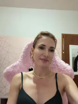 Cam4 Live Sex Cam of Irresistible34