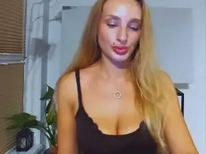 Cam4 Sex Cam of MarilynBeauty