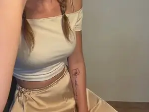 Cam4 Free Live Porn of youandme_x_x