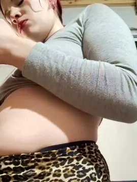 Cam4 Live Porn of MicaeeF