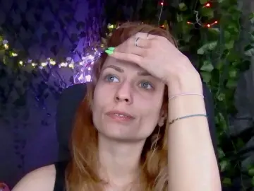 Cam4 Live Sex Cam of Karoline121