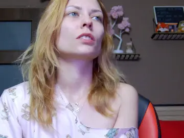 Cam4 Free Live Porn of Karoline121