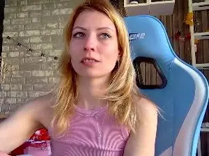 Cam4 Free Porn Cam of Karoline121