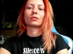 Cam4 Sex Cam of Karoline121