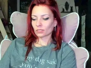 Cam4 Free Live Porn of Karoline121