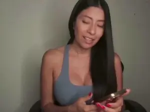 Cam4 Live Sex of Tyanna_queen