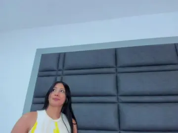 Cam4 Best Webcam of Charlott_Liam