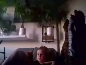 Cam4 Sex Cam of MaryyAnne