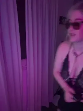 Cam4 Watch Live Sex Cams of granlady7