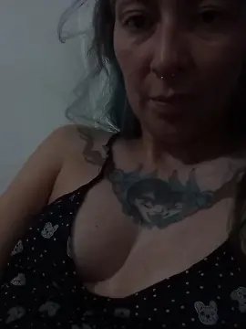 Cam4 Live Porn of grlcwbjllehot