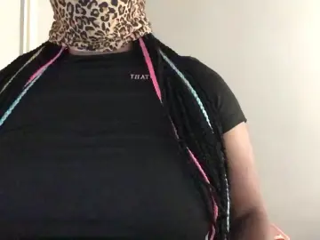 Cam4 Live Sex of SnMLuvr