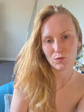 Cam4 Sex Chat of LilMissTightPus