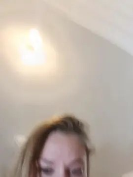 Cam4 Live Sex of Louliz_2lux