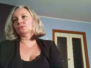 Cam4 Free Live Porn of EdithManning