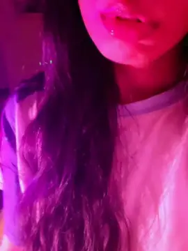 Cam4 Free Porn Cam of Aloneathome22