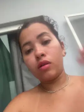 Cam4 Live Sex Cam of LuizaMartins29