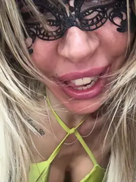 Cam4 Sex Cam of Giadablonde86