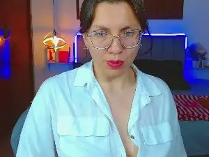 Cam4 Free Porn Cam of kharlamorrys_