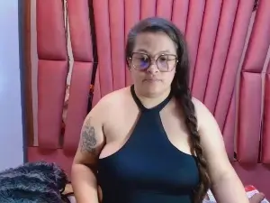 Cam4 Live Sex Cam of Sara_Thonson_