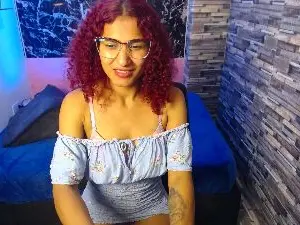 Cam4 Sex Cam of kiara_valmont