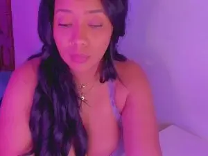 Cam4 Free Live Porn of NicolePasqualot