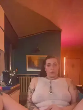 Cam4 Nude Webcam of Anal_Queen