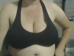 Cam4 Live Sex of GiantBoobs4