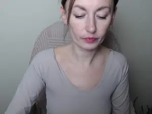 Cam4 Free Live Porn of LiaHearts_