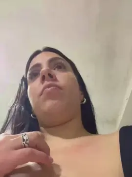 Cam4 Free Porn Cam of valentina477
