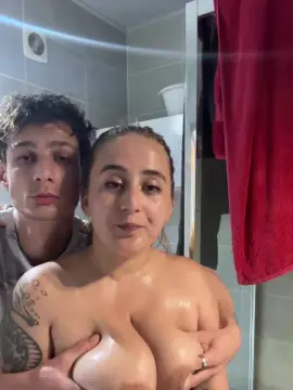 Cam4 Sex Chat of BiancaetKayn