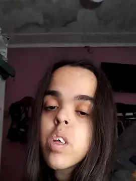 Cam4 Free Live Porn of Littleegirl69