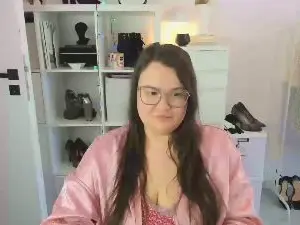 Cam4 Watch Live Sex Cams of NightHolly