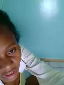 Cam4 Free Porn Cam of FaizaG