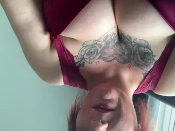 Cam4 Sex Cam of MrsMidnightLace
