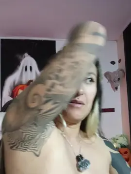 Cam4 Free Live Porn of Kitty_goddess