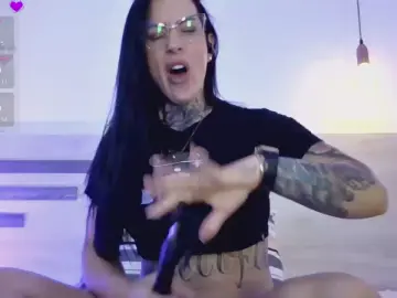 Cam4 Free Porn Cam of casalmarombahot